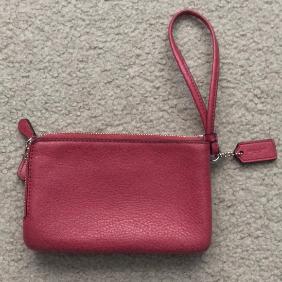 COACH wristlet/wallet - Picture 3 of 4